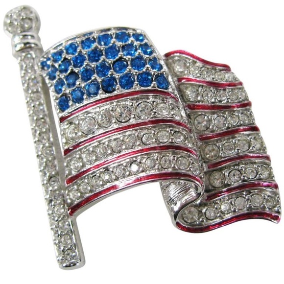SWAROVSKI Crystal Red White & Blue American Flag Brooch Pin Never Worn - Picture 1 of 10